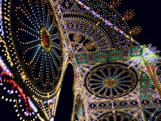 ���~�i���G2026 �B